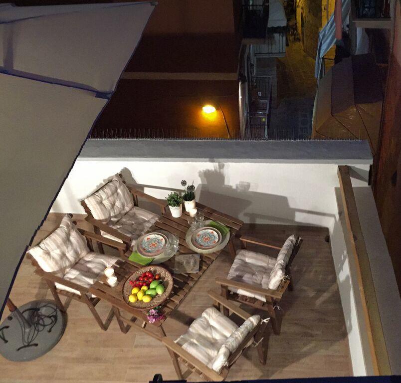 Little Tower Apartment Бари Екстериор снимка