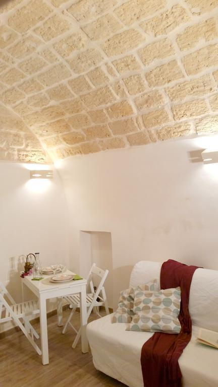 Little Tower Apartment Бари Екстериор снимка